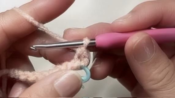 細編みが1目完成した状態